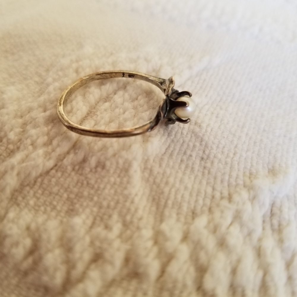 Pearl & Silver Ring - image 2